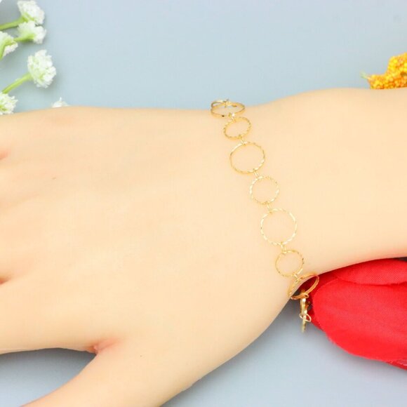 "Elegant & Trendy Bracelet, A Perfect Gift for Women, Thoughtful, EVCH1617 - Picture 2 of 10